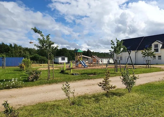 Clamping Schlaffaesser Im Wolfsschlucht Eifel Кемпинг Прюм